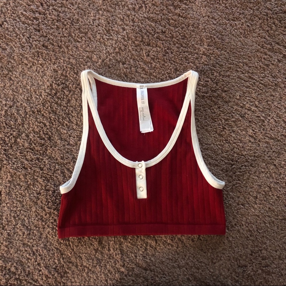 Seamless crop top size small